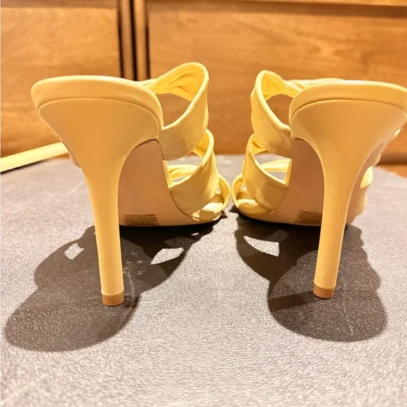 NWOT Vince Camuto Chelena Heels Dulce De Leche Color - Picture 5 of 11